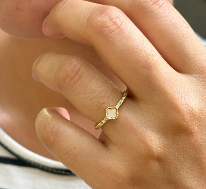 ANILLO TREBOL BLANCO