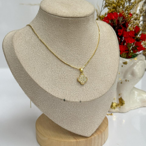 CADENA TREBOL DORADO BRILLANTE