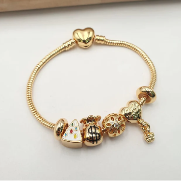 PULSERA MULTICHARMS DORADO