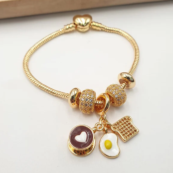 PULSERA MULTICHARMS DORADO